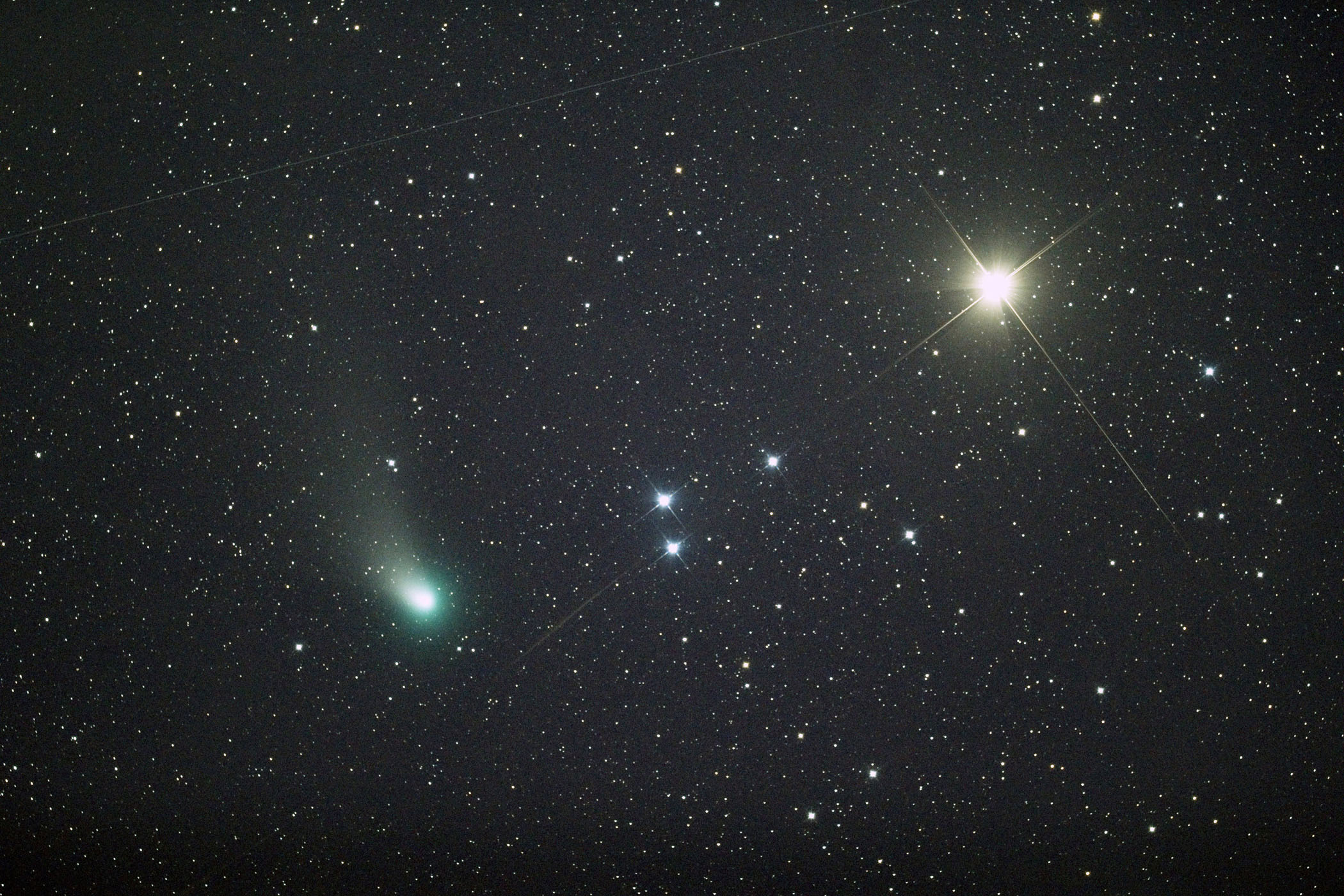 wC/2022 E3 ZTFaƃAfoƂ̐ڋ߁x(2023N215)