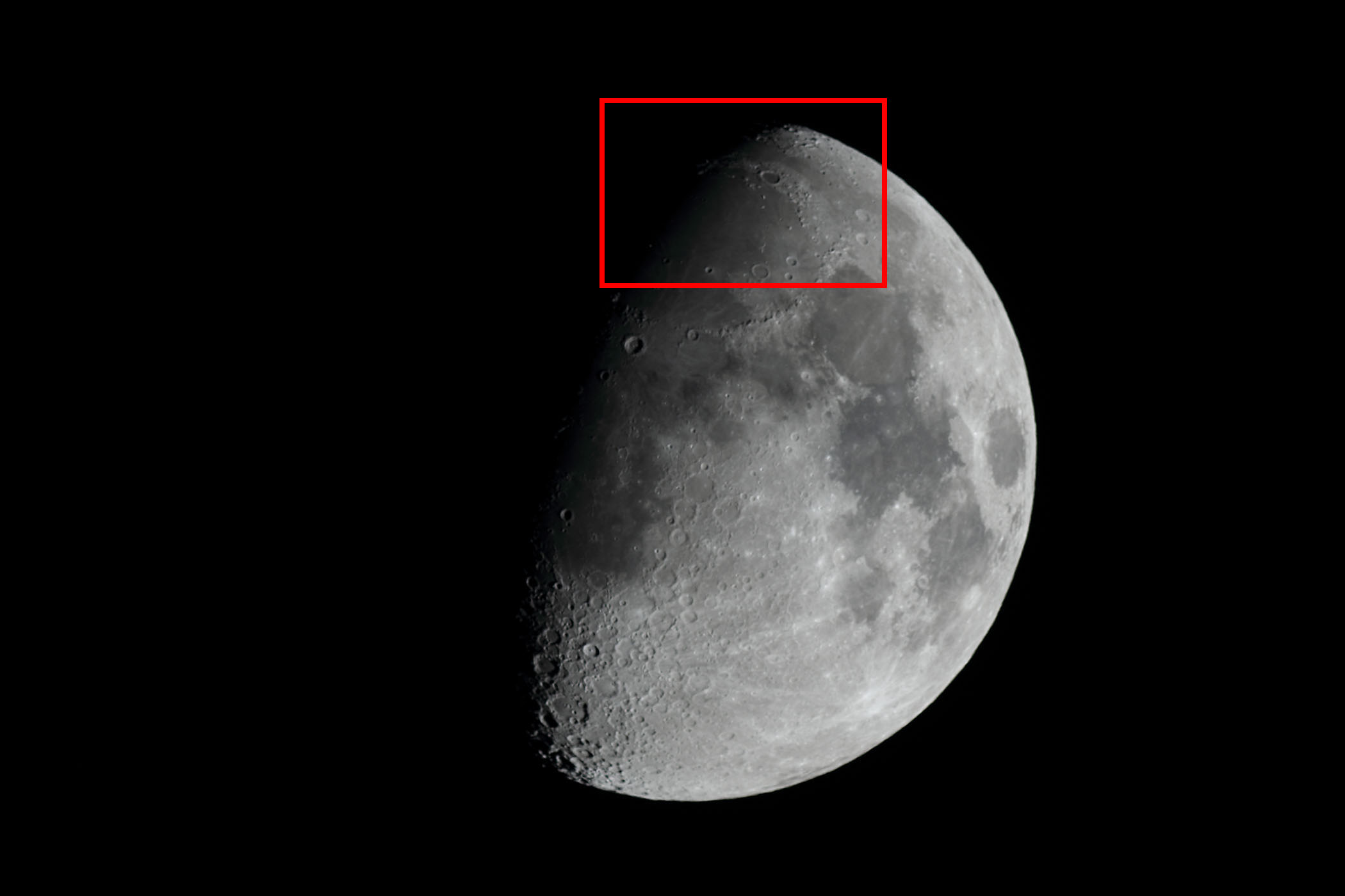 『月(月齢9.4)プラトン付近』(2025年12月29日)