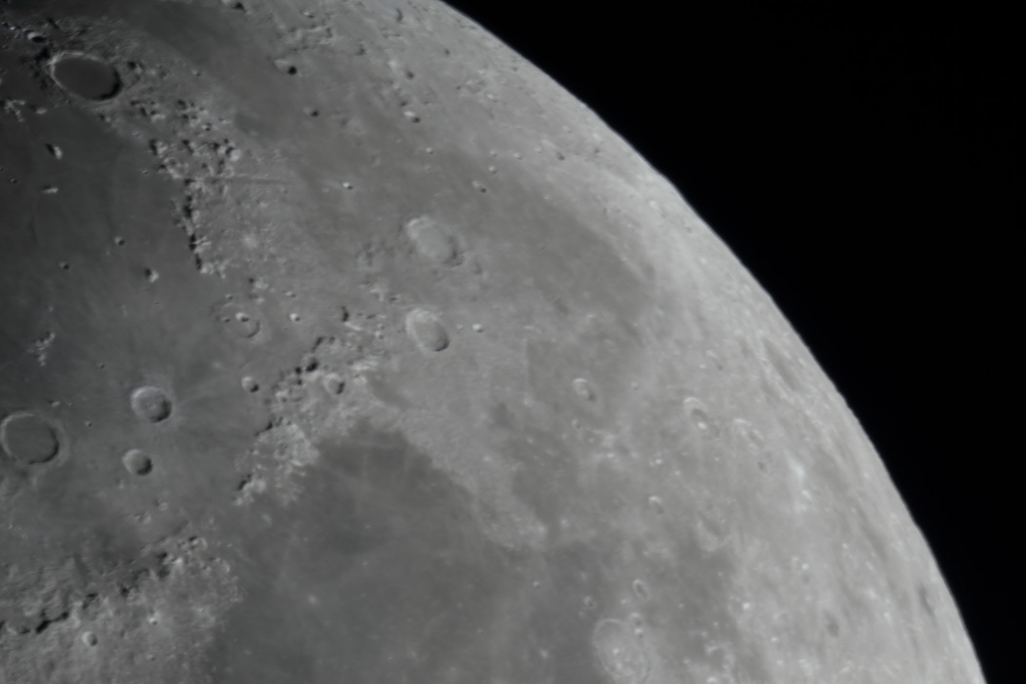 『月(月齢9.4)アリストテレス・エンデュミオン付近』(2025年12月29日)