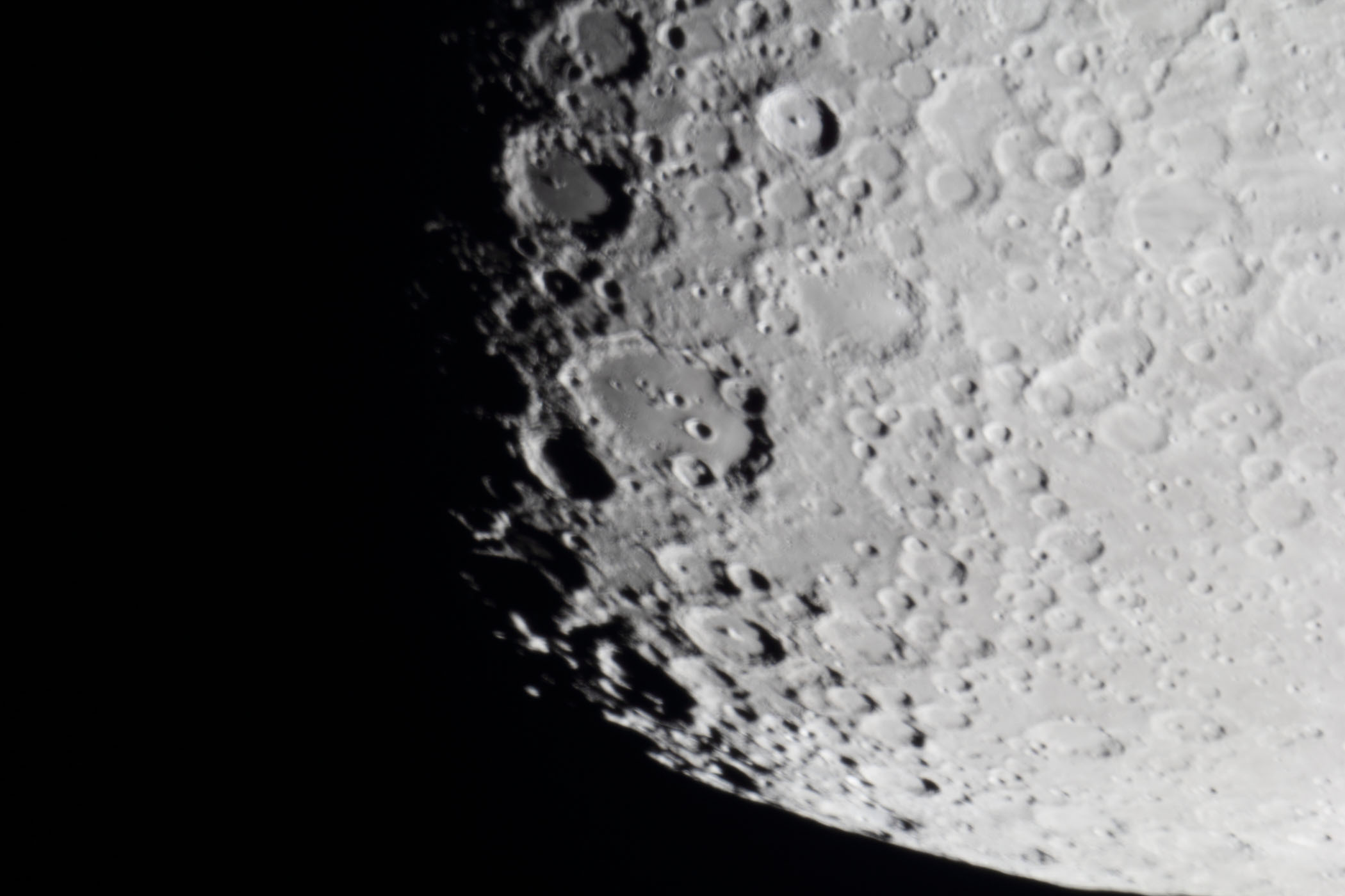 『月(月齢9.4)ティコ・クラヴィウス付近』(2025年12月29日)