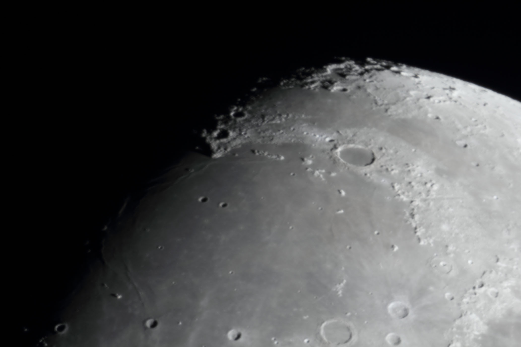 『月(月齢9.7)プラトン・雨の海付近』(2026年1月28日)