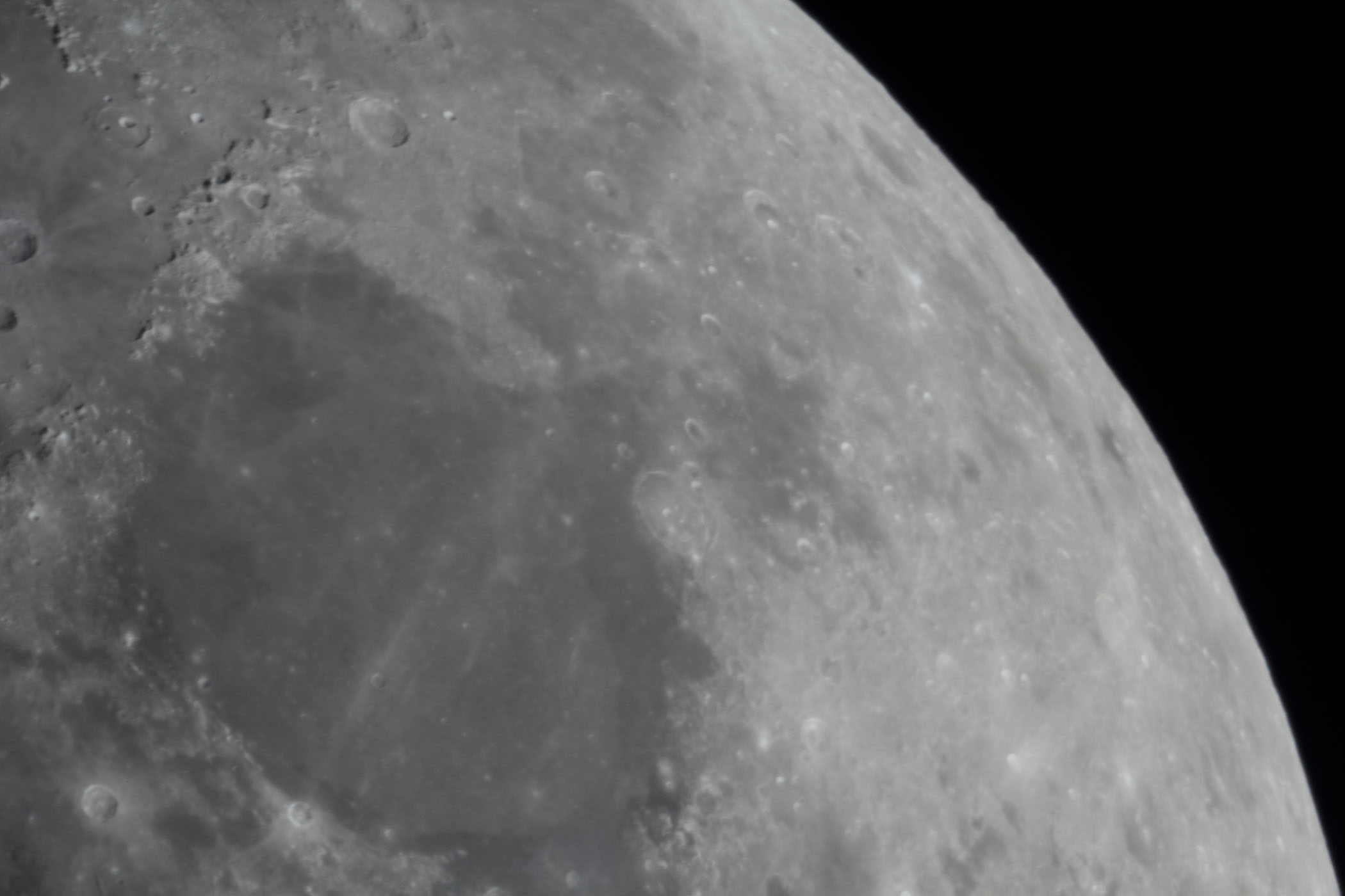 『月(月齢9.7)エンデュミオン・晴の海付近』(2026年1月28日)