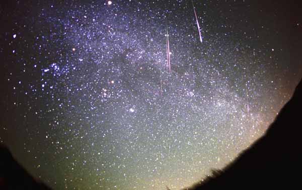 �~�̓V�̐�Ɨ����Q